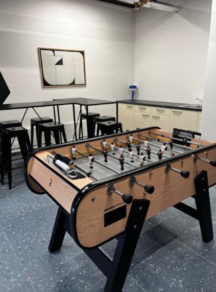 Live-inn 2 Bdr Family For 1-8 Guests, 20 Mins To Center, Lift, Gym, Reception, Parking, Roof Terrace, Game & Party Appartamento *