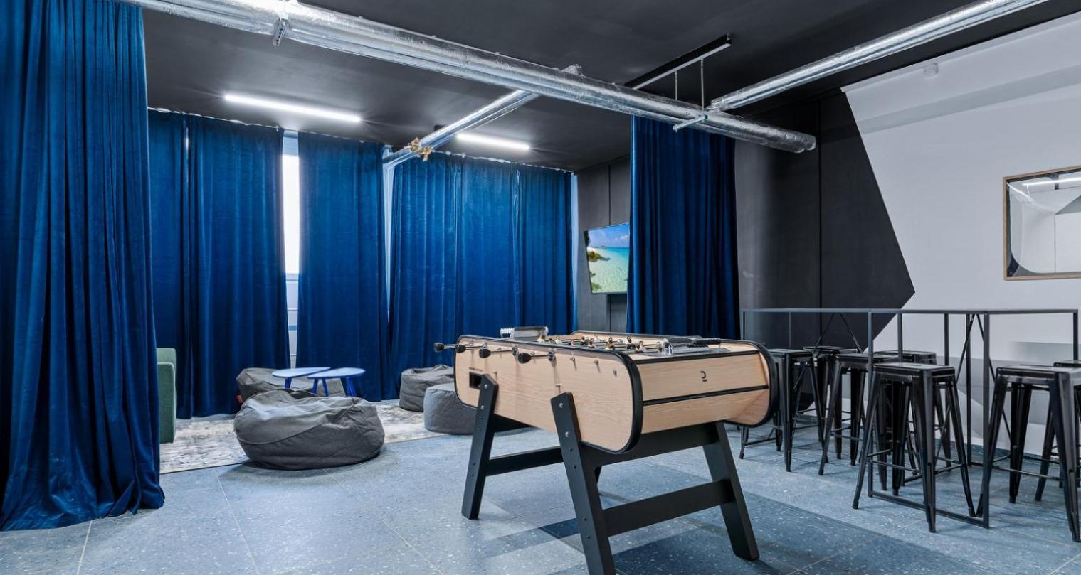 Live-inn 2 Bdr Family For 1-8 Guests, 20 Mins To Center, Lift, Gym, Reception, Parking, Roof Terrace, Game & Party Appartamento *