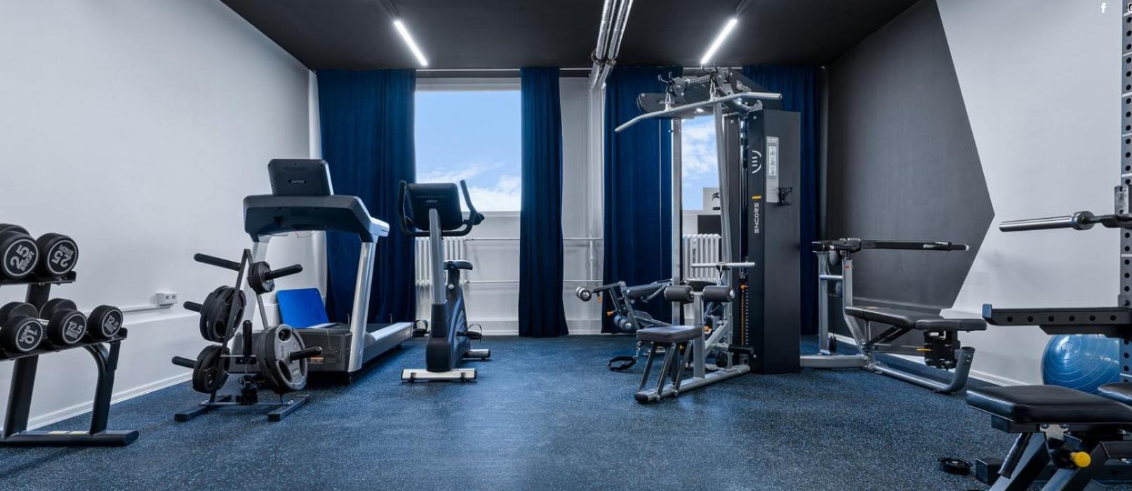 Appartamento Live-inn 2 Bdr Family For 1-8 Guests, 20 Mins To Center, Lift, Gym, Reception, Parking, Roof Terrace, Game & Party Praga